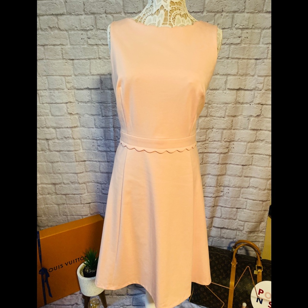 ELLE - LIGHT PINK SLEEVELESS DRESS